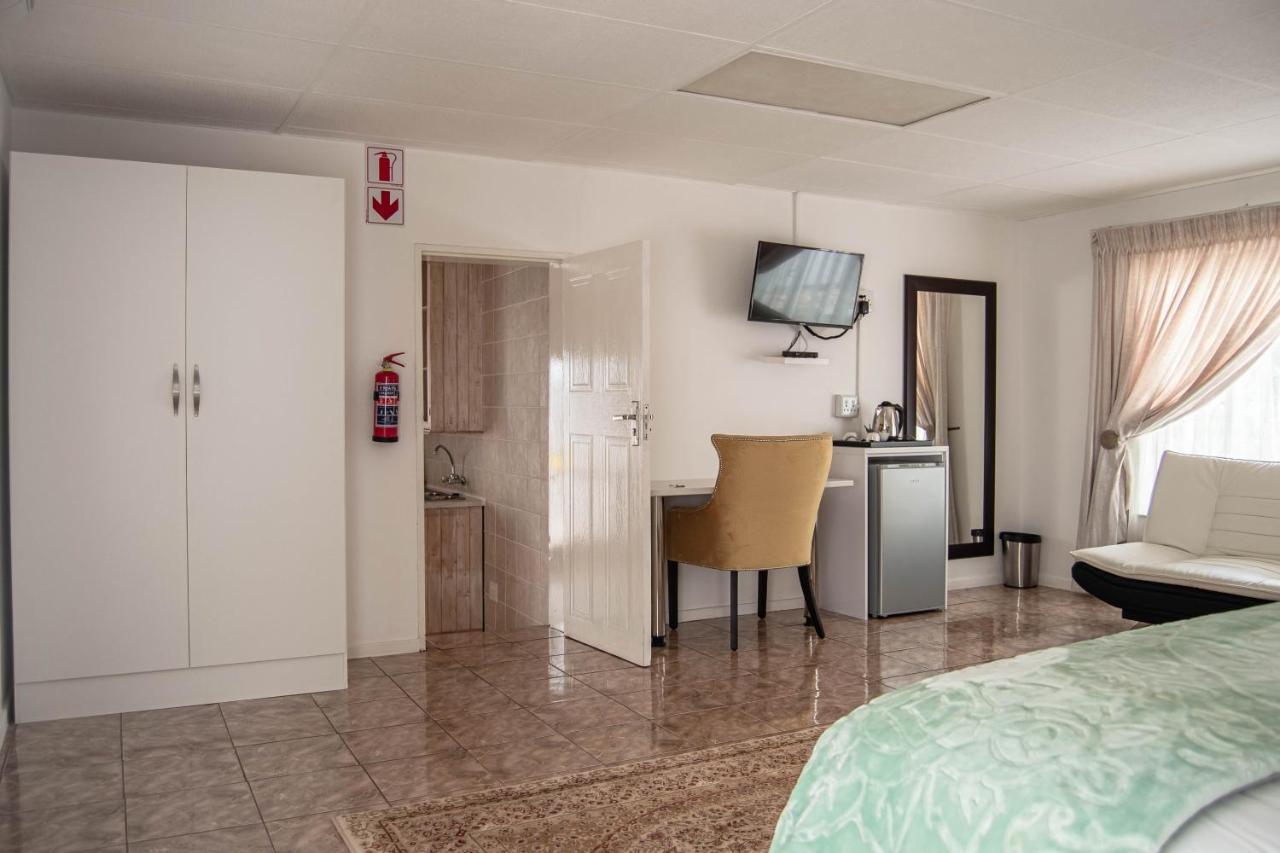 Lodge Graceland Conference And Lifestyle Centre *