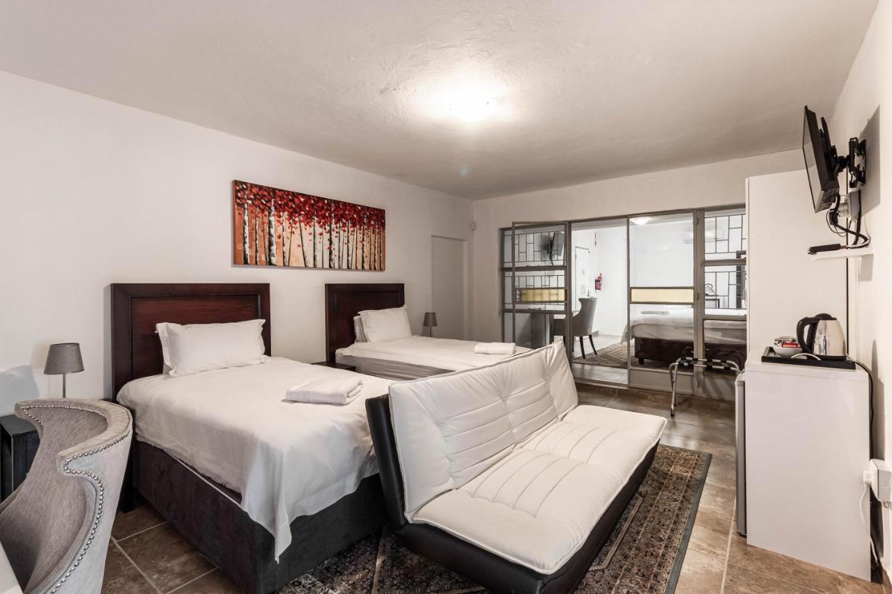Graceland Conference And Lifestyle Centre *